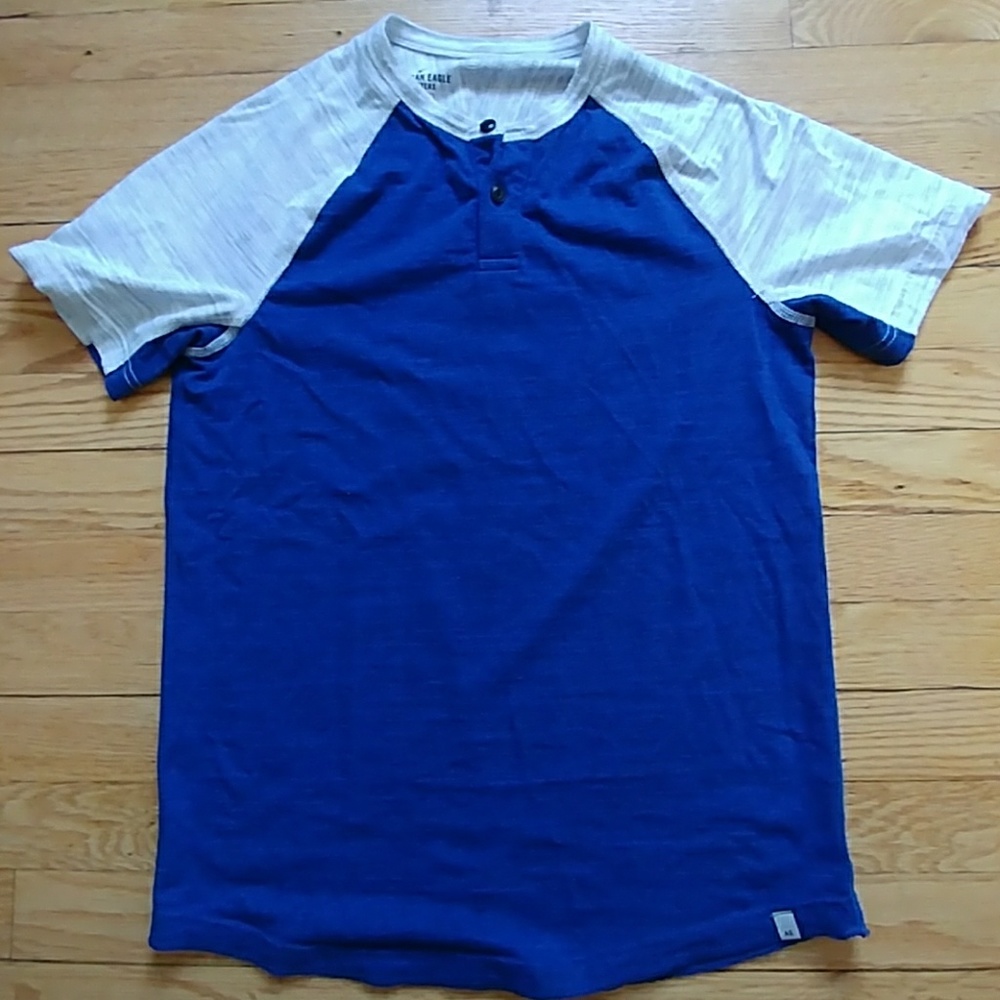 Men's American Eagle tshirt